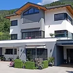 Sonnen-appartement Heidi Lägenhet *