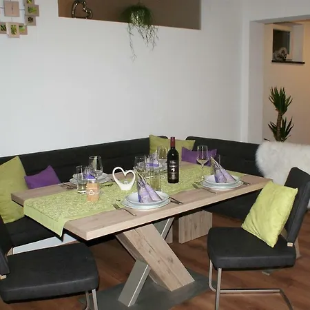 Apartmán Sonnen-appartement Heidi Sankt Michael im Lungau